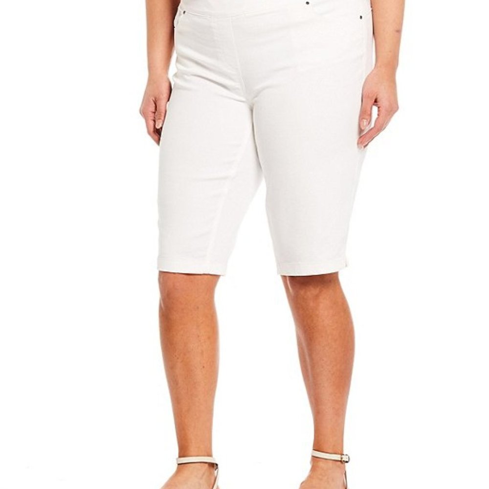 Westbound Park Ave Fit Pull On Bermudas